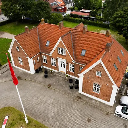 Milling Park 3*