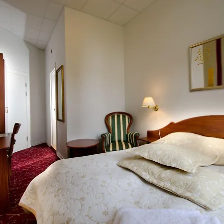 فندق Milling Park 3*